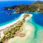 Los destinos con playa más baratos de España para tus vacaciones